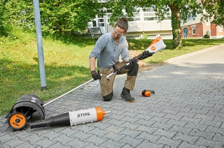 KombiMotor STIHL KMA 135 R, bez akumulatora i ładowarki